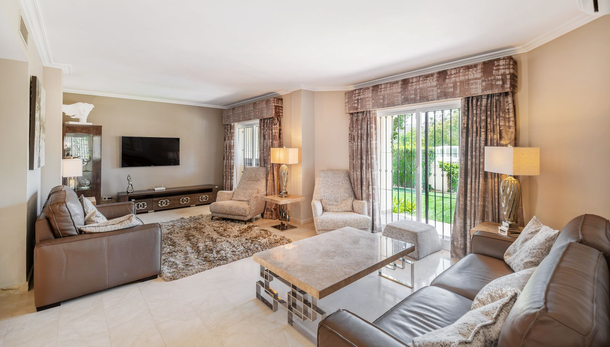 Huis te koop in La Quinta | 4 slaapkamers H5252461