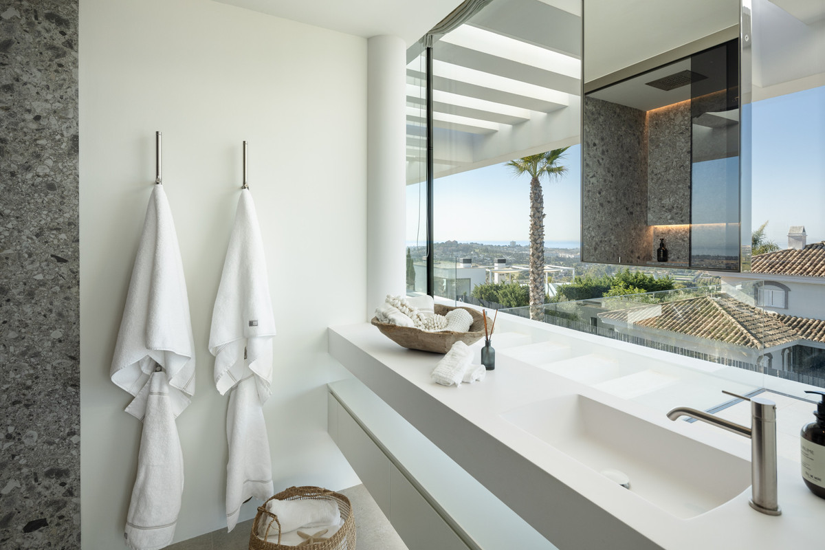 Huis te koop in La Quinta | 6 slaapkamers H5253547