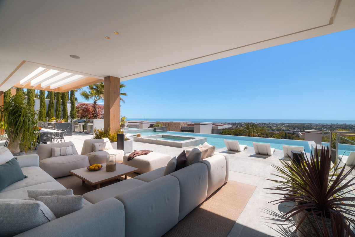 Huis te koop in La Quinta | 6 slaapkamers H5256670