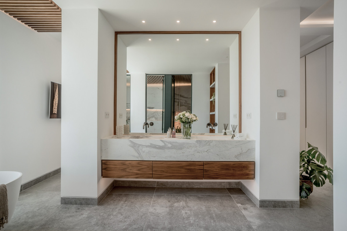 Huis te koop in La Quinta | 6 slaapkamers H5256670