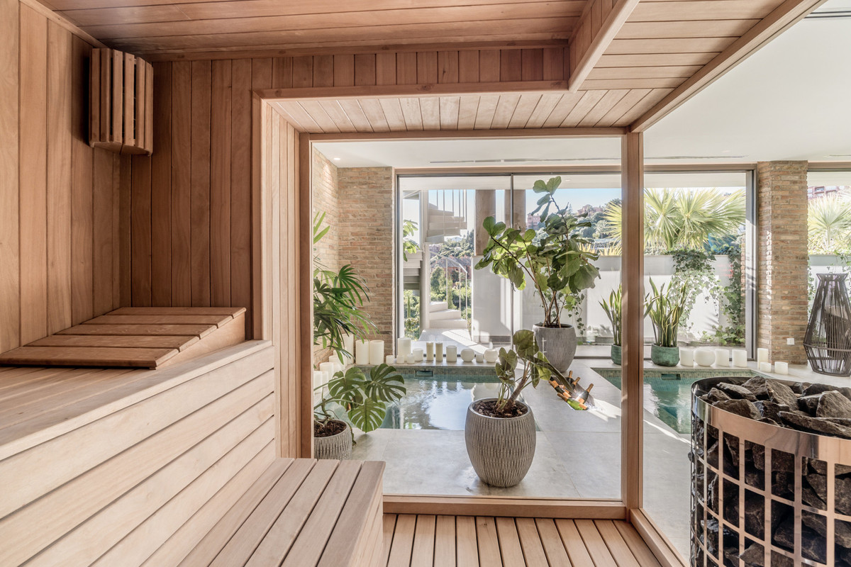 Huis te koop in La Quinta | 6 slaapkamers H5256670