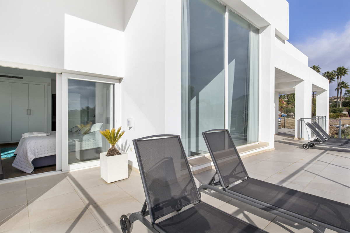 Huis te koop in La Quinta | 4 slaapkamers H5321713