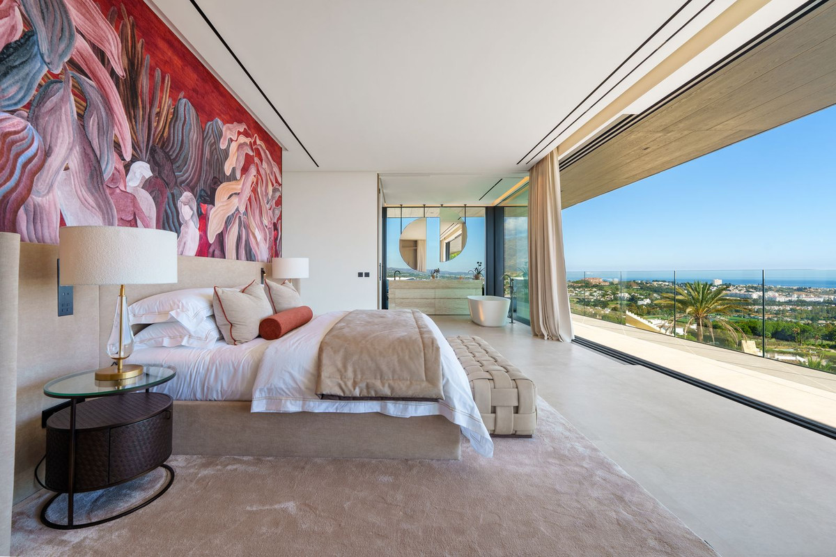 Huis te koop in La Quinta | 8 slaapkamers H5324431