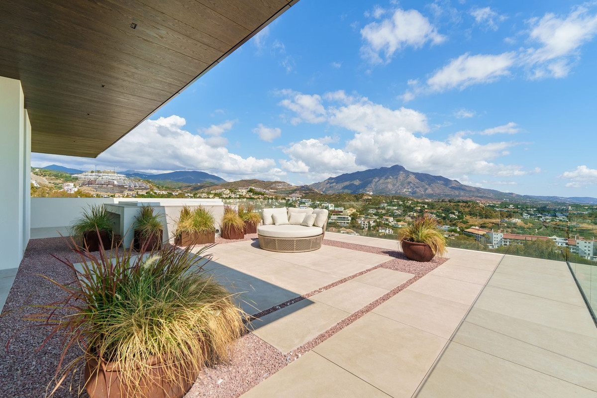 Huis te koop in La Quinta | 8 slaapkamers H5324431