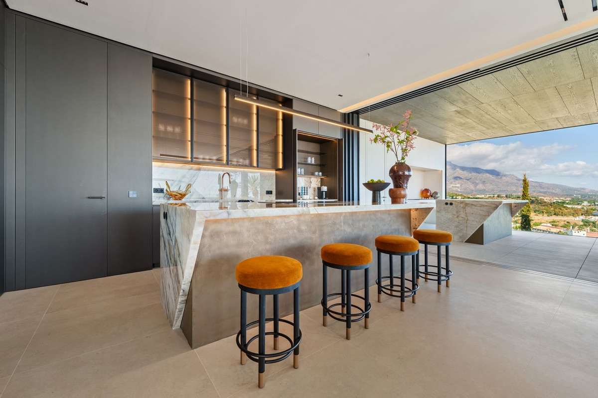 Huis te koop in La Quinta | 8 slaapkamers H5324431