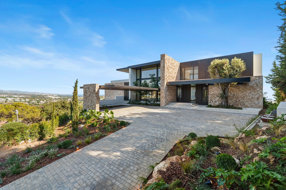 Huis te koop in La Quinta | 8 slaapkamers H5324431