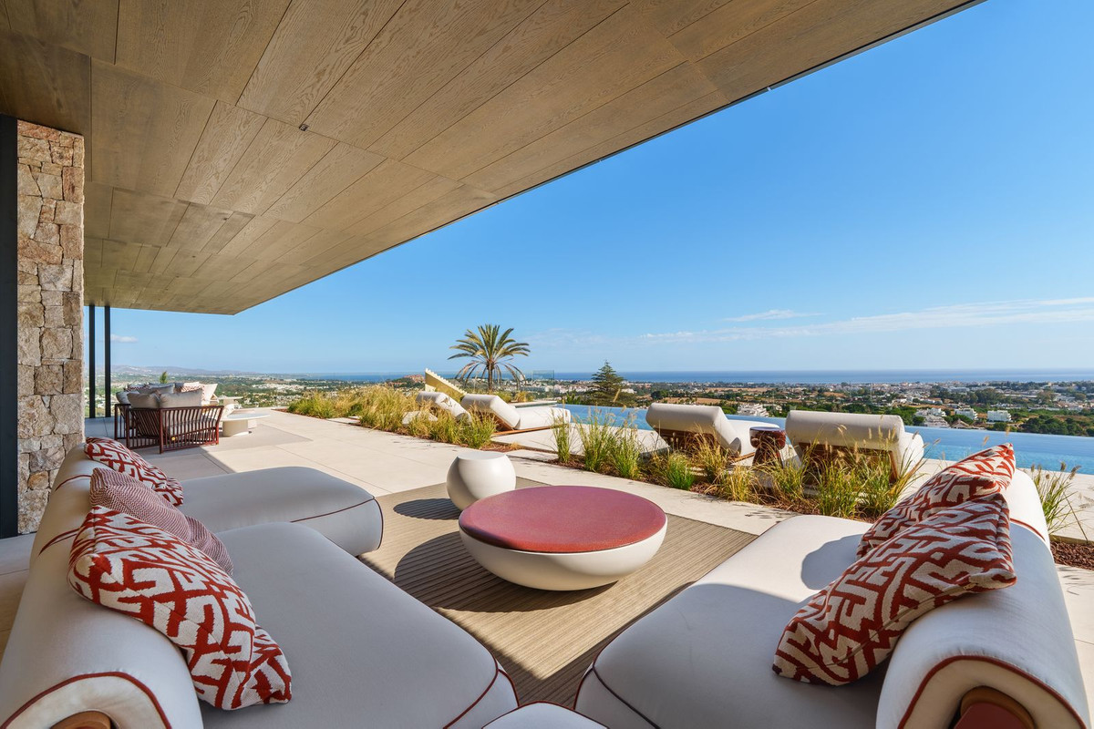 Huis te koop in La Quinta | 8 slaapkamers H5349463