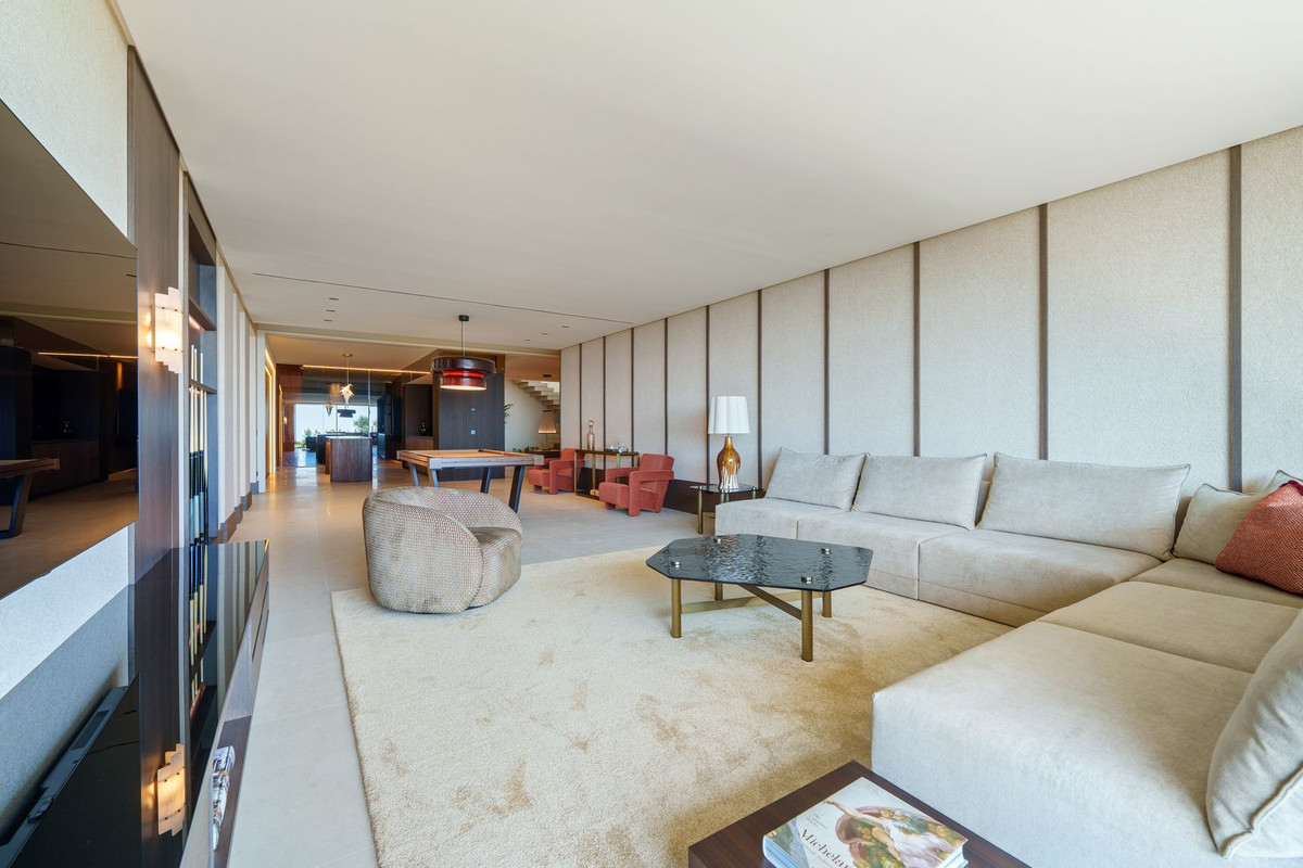 Huis te koop in La Quinta | 8 slaapkamers H5349463