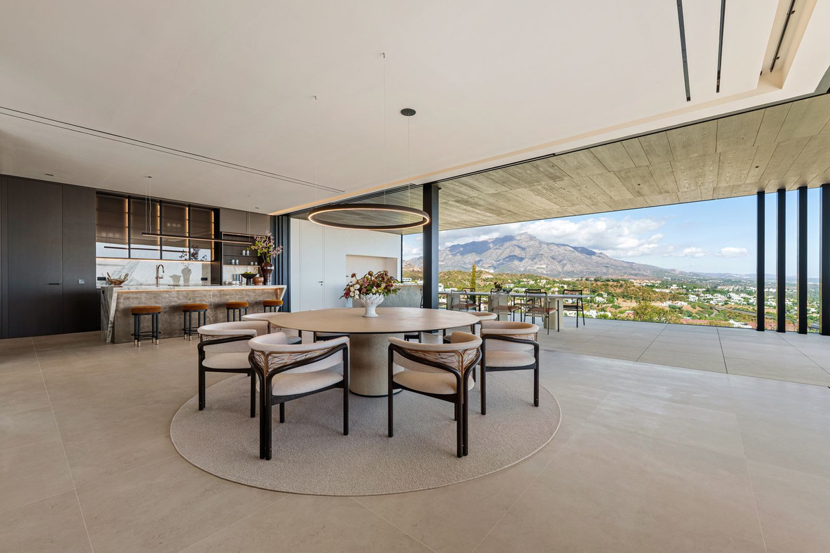 Huis te koop in La Quinta | 8 slaapkamers H5349463