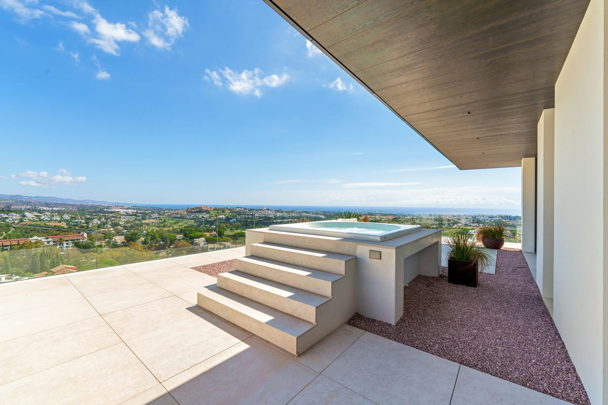 Huis te koop in La Quinta | 8 slaapkamers H5349463