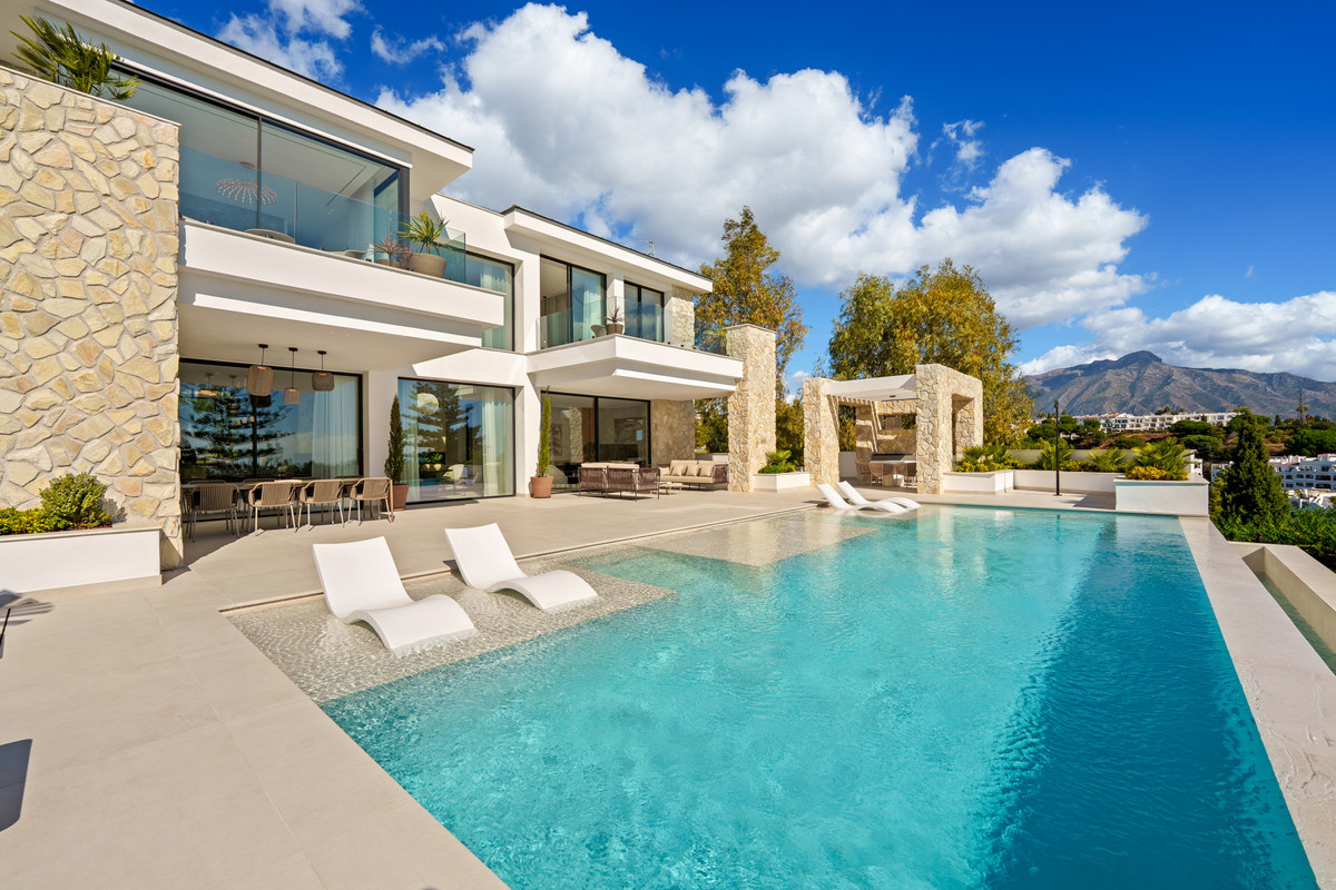 Huis te koop in La Quinta | 5 slaapkamers H5391355