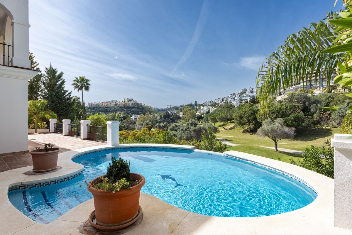 Huis te koop in La Quinta | 5 slaapkamers H5401792