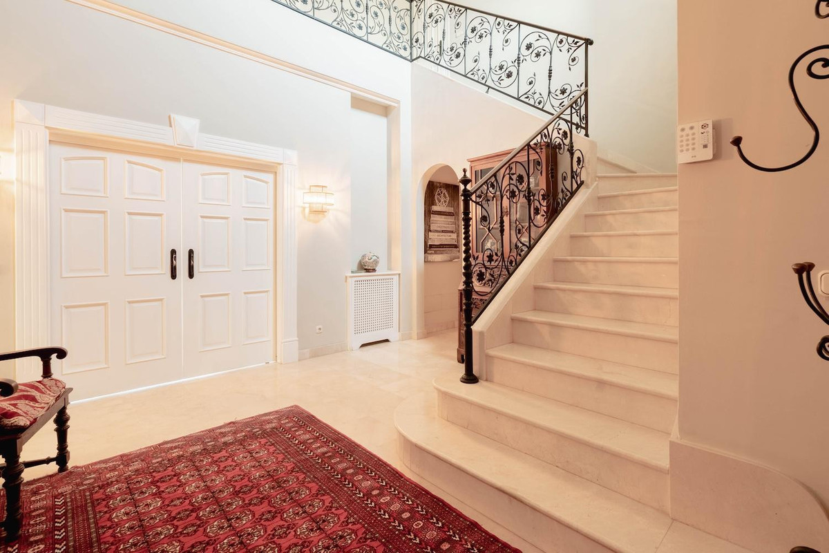 Huis te koop in La Quinta | 5 slaapkamers H5426245