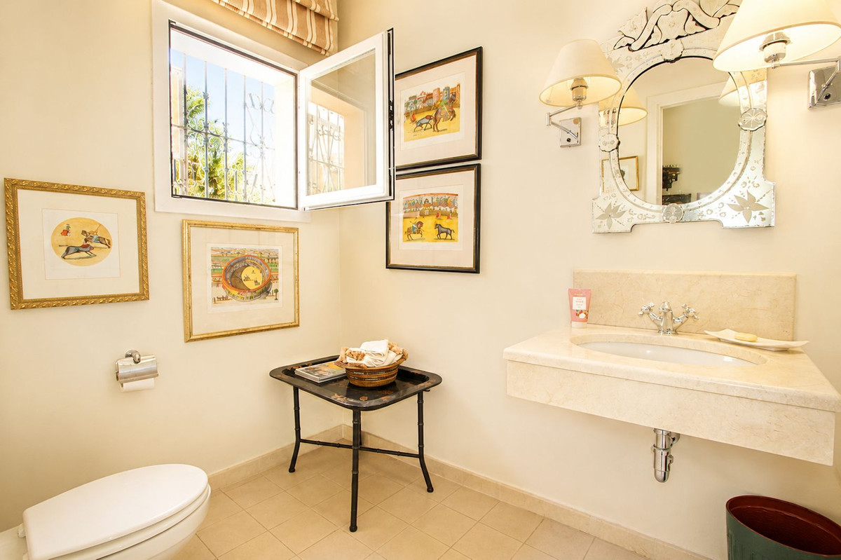 Huis te koop in La Quinta | 4 slaapkamers H5460766