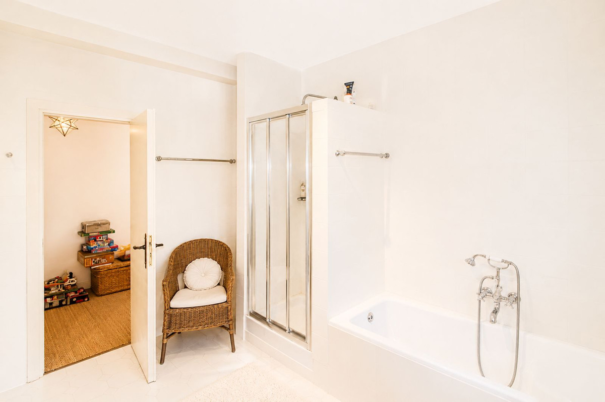Huis te koop in La Quinta | 4 slaapkamers H5460766