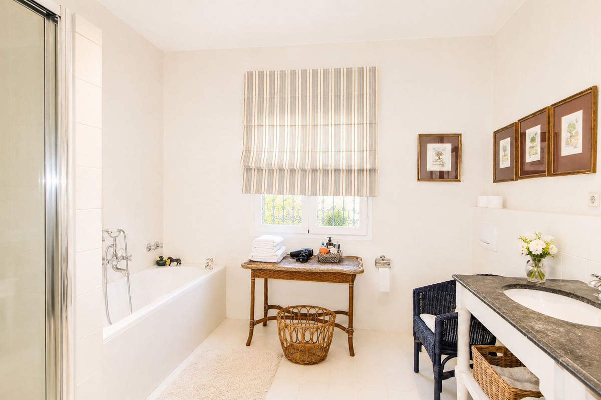 Huis te koop in La Quinta | 4 slaapkamers H5460766