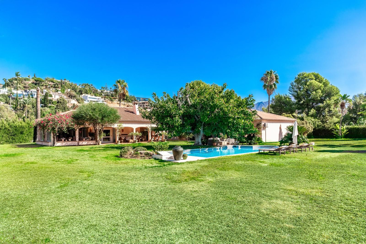 Huis te koop in La Quinta | 4 slaapkamers H5460766