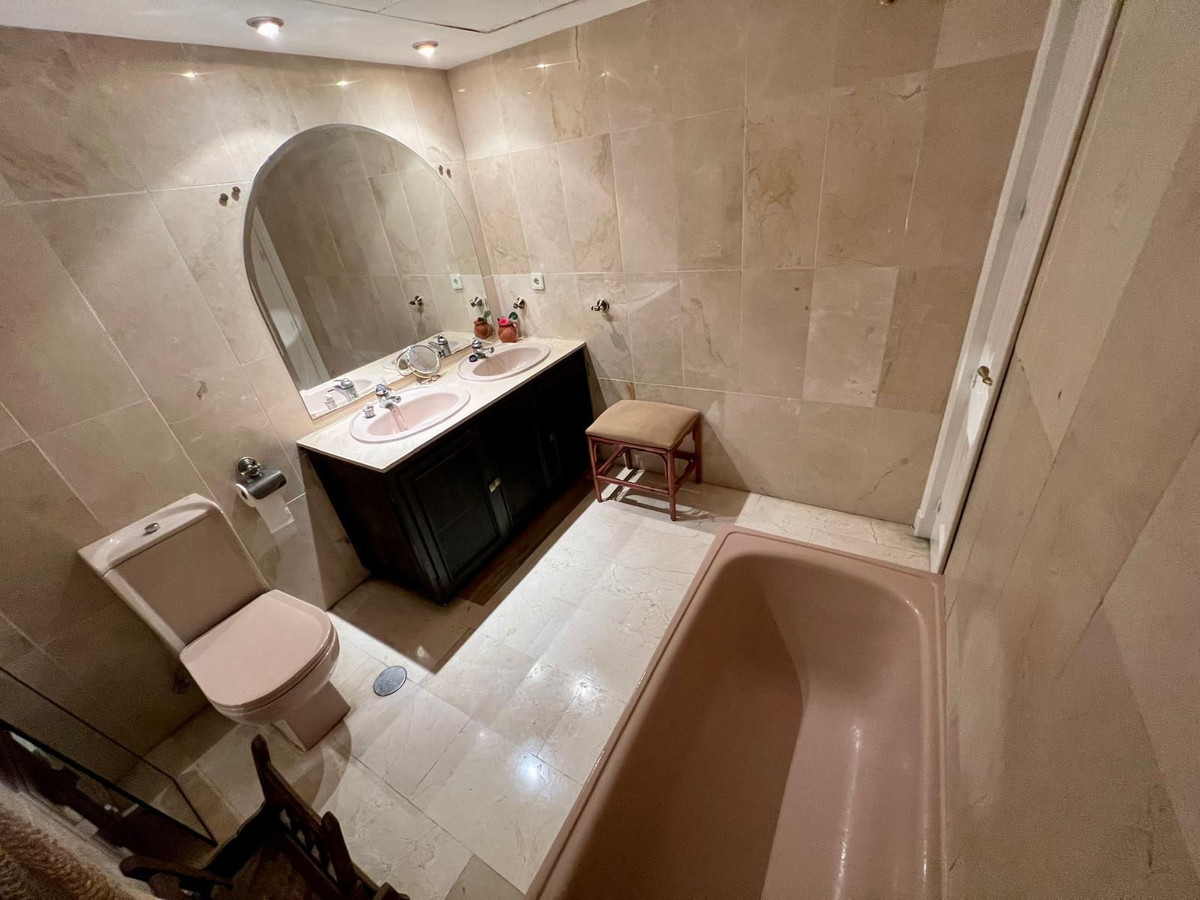 Huis te koop in La Quinta | 4 slaapkamers H5498272