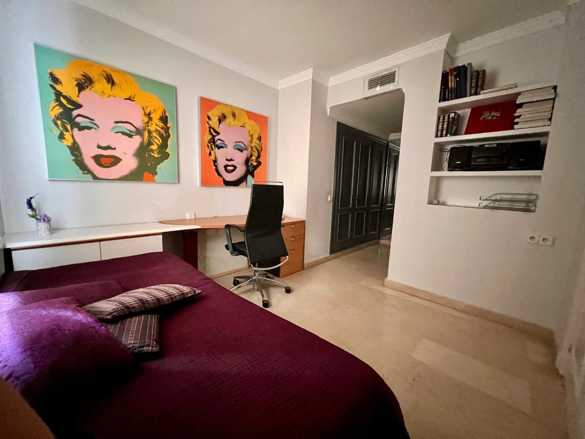 Huis te koop in La Quinta | 4 slaapkamers H5498272