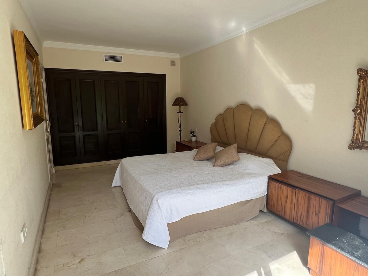 Huis te koop in La Quinta | 4 slaapkamers H5498272