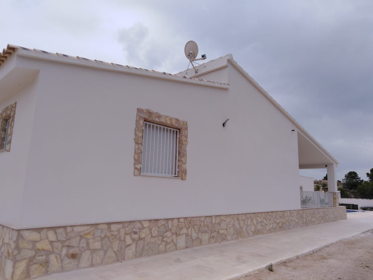 Huis te koop in La Romana | 5 slaapkamers H5509231