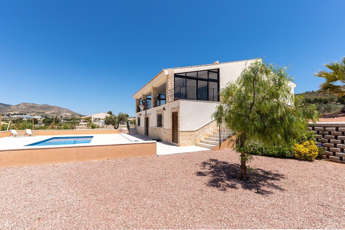 Huis te koop in La Romana | 5 slaapkamers H5509387