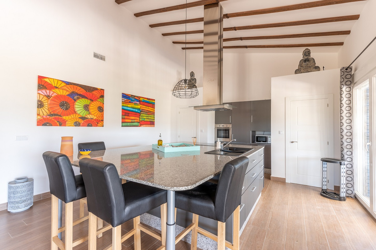 Huis te koop in La Romana | 5 slaapkamers H5509387