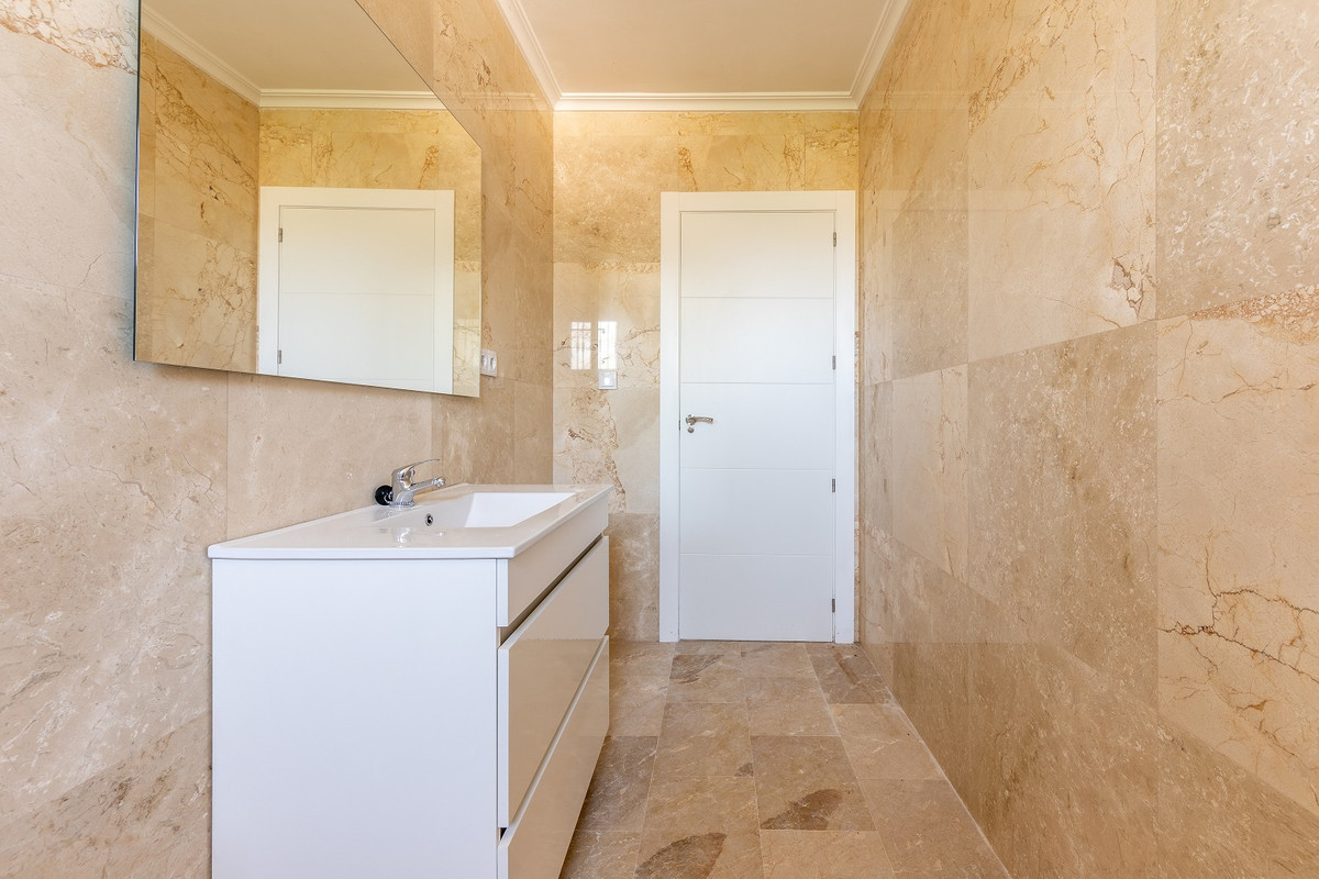 Huis te koop in La Romana | 5 slaapkamers H5510968