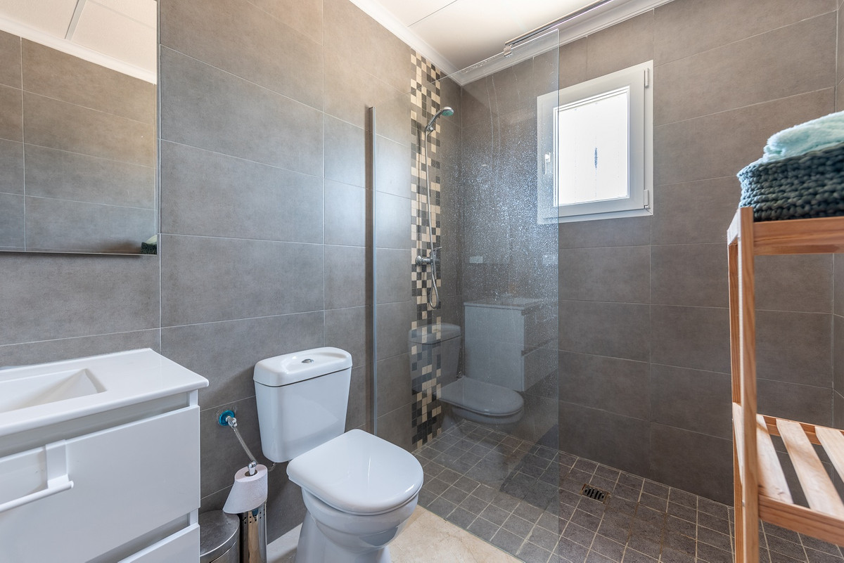 Huis te koop in La Romana | 5 slaapkamers H5510968