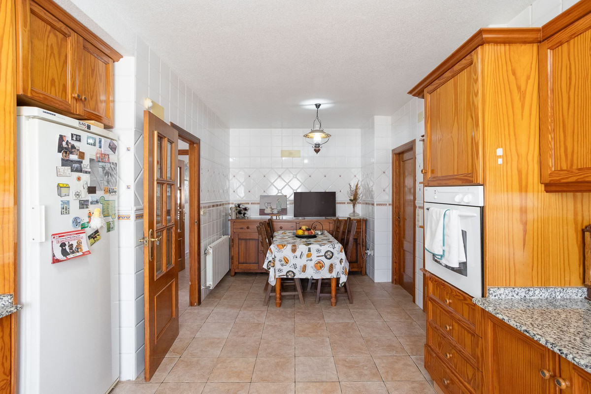 Huis te koop in La Siesta | 6 slaapkamers H5210200