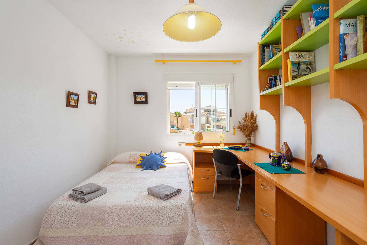 Huis te koop in La Siesta | 6 slaapkamers H5210200