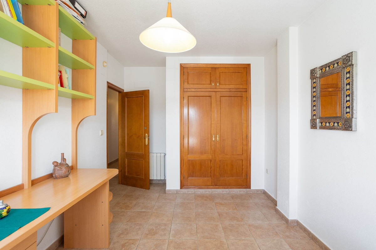 Huis te koop in La Siesta | 6 slaapkamers H5210200