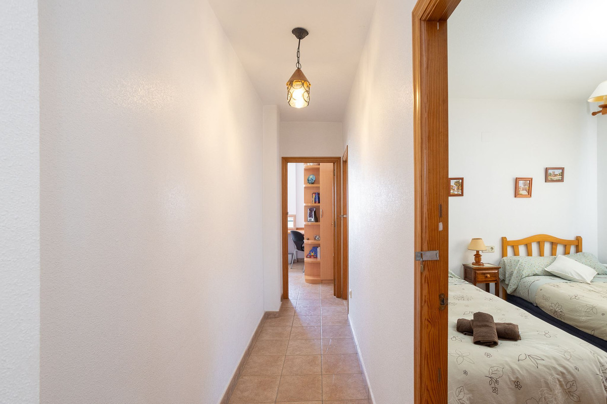 Huis te koop in La Siesta | 6 slaapkamers H5210200