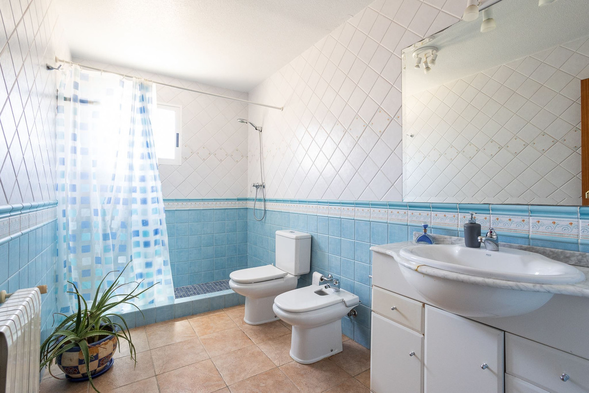 Huis te koop in La Siesta | 6 slaapkamers H5210200