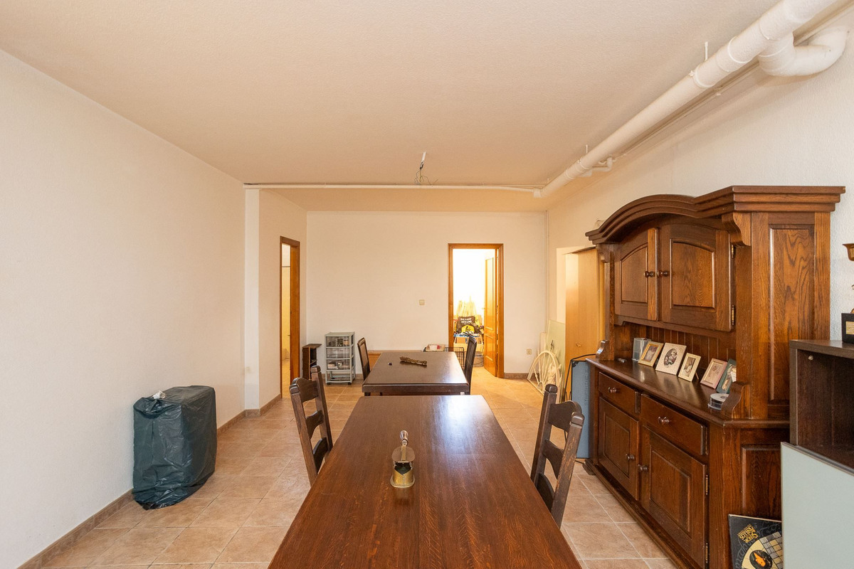 Huis te koop in La Siesta | 6 slaapkamers H5210200