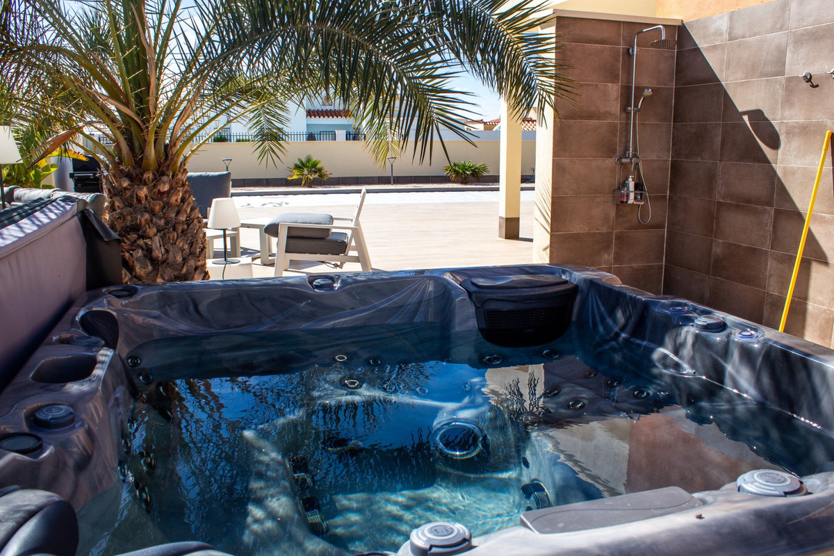 Huis te koop in La Siesta | 4 slaapkamers H5212636