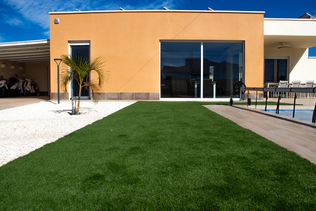 Huis te koop in La Siesta | 4 slaapkamers H5212636