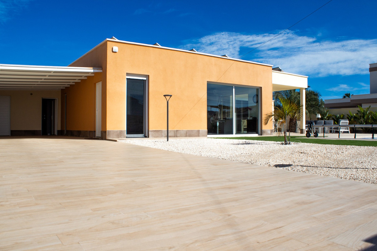 Huis te koop in La Siesta | 4 slaapkamers H5212636