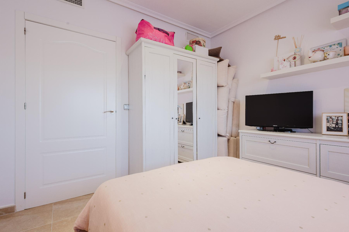 Huis te koop in La Siesta | 6 slaapkamers H5215897