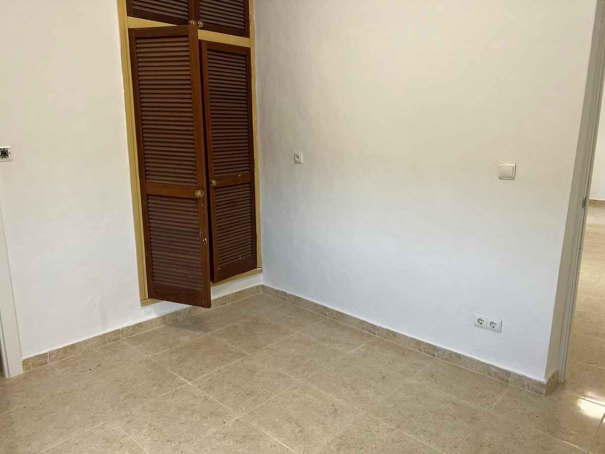 Huis te koop in La Solana | 4 slaapkamers H5508811