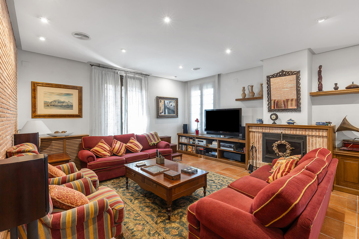 Huis te koop in La Veleta | 6 slaapkamers H5194417