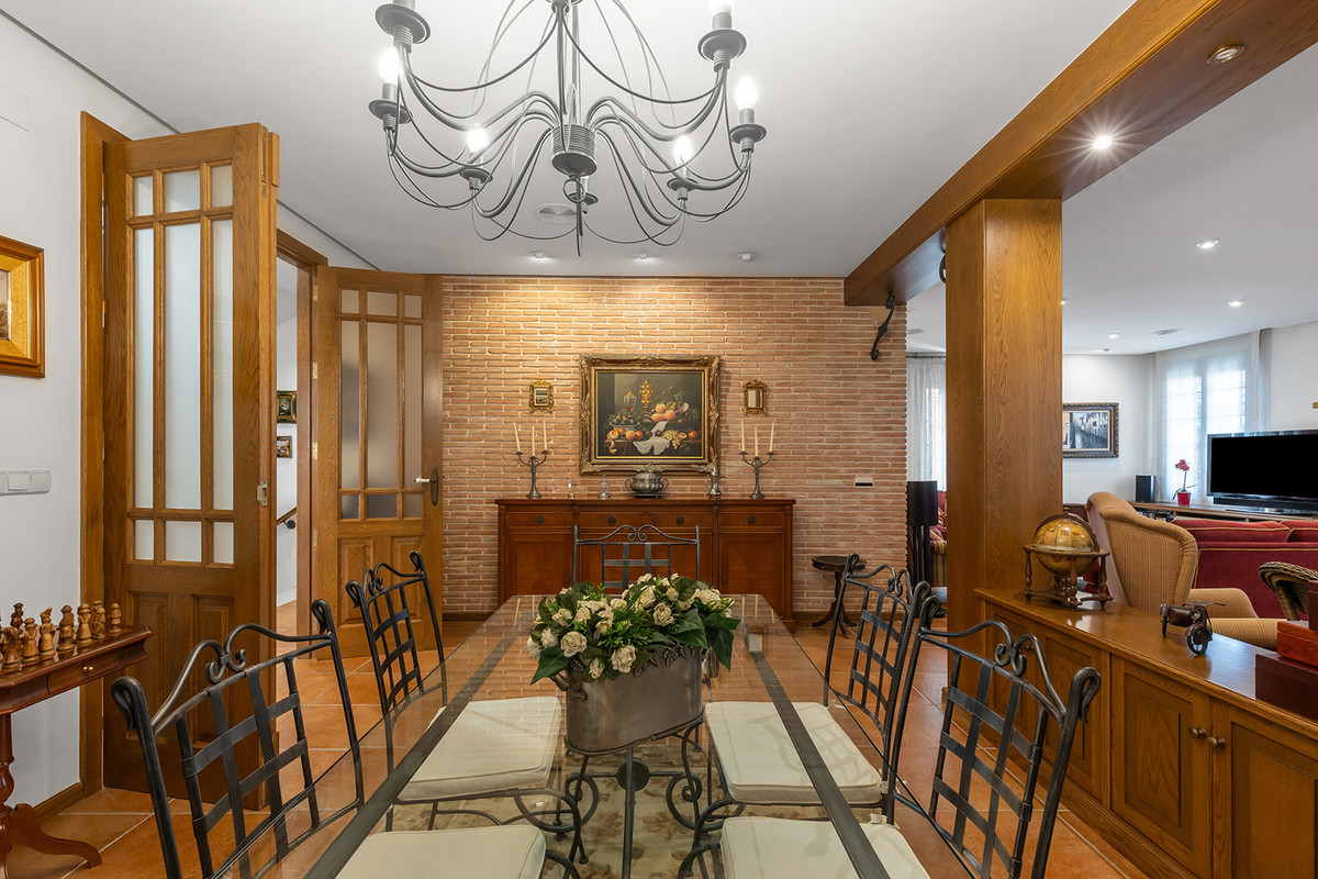 Huis te koop in La Veleta | 6 slaapkamers H5194417