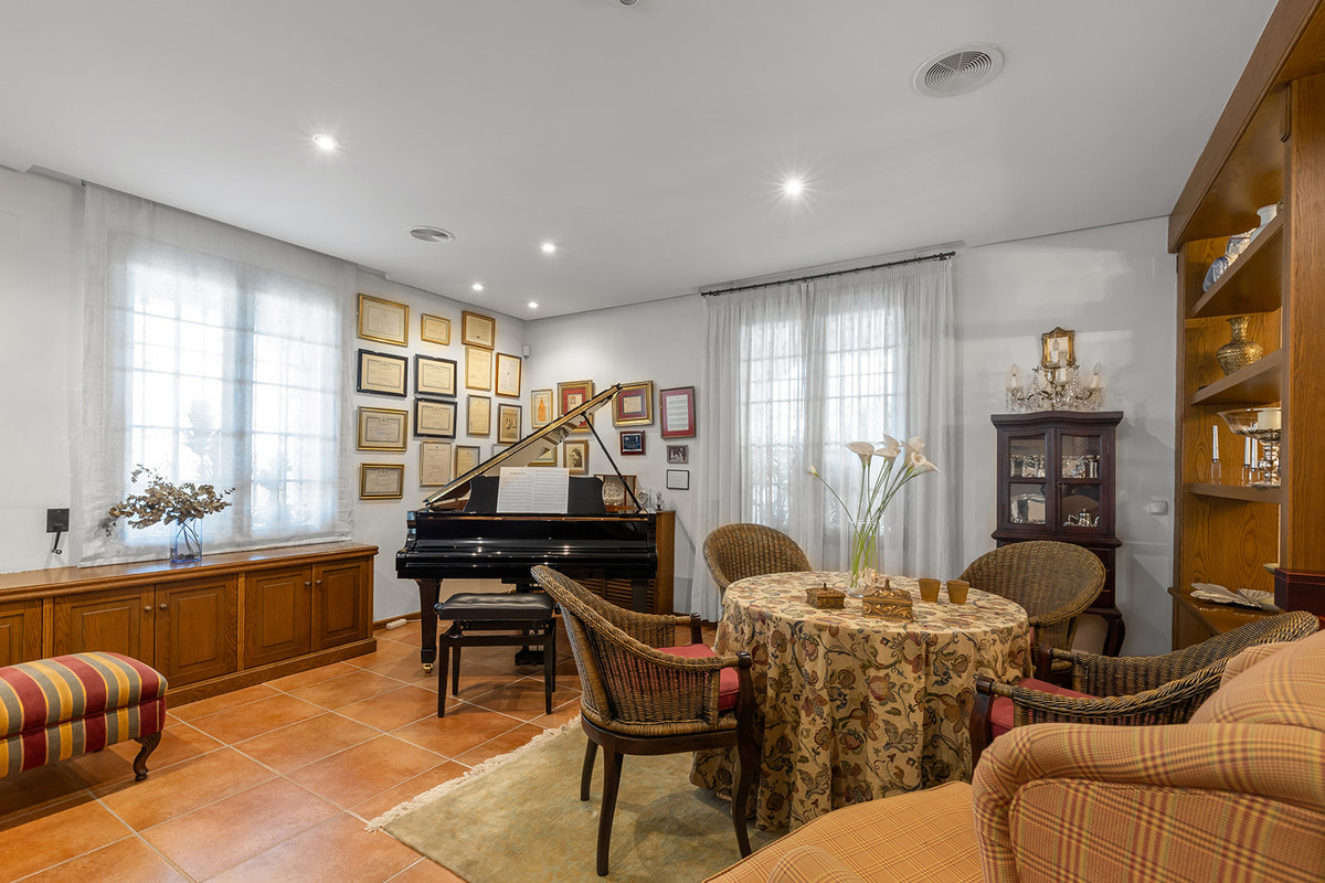 Huis te koop in La Veleta | 6 slaapkamers H5194417