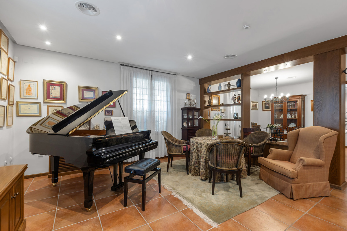 Huis te koop in La Veleta | 6 slaapkamers H5194417