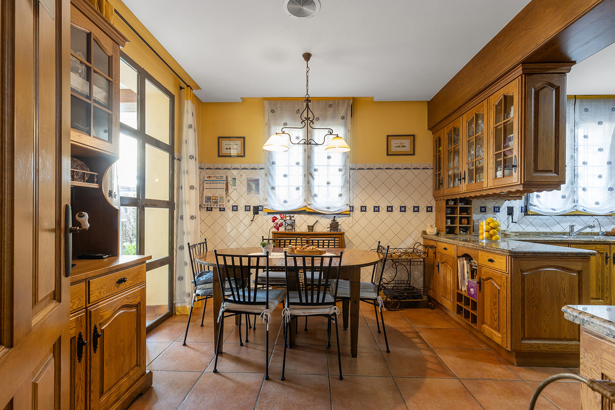 Huis te koop in La Veleta | 6 slaapkamers H5194417