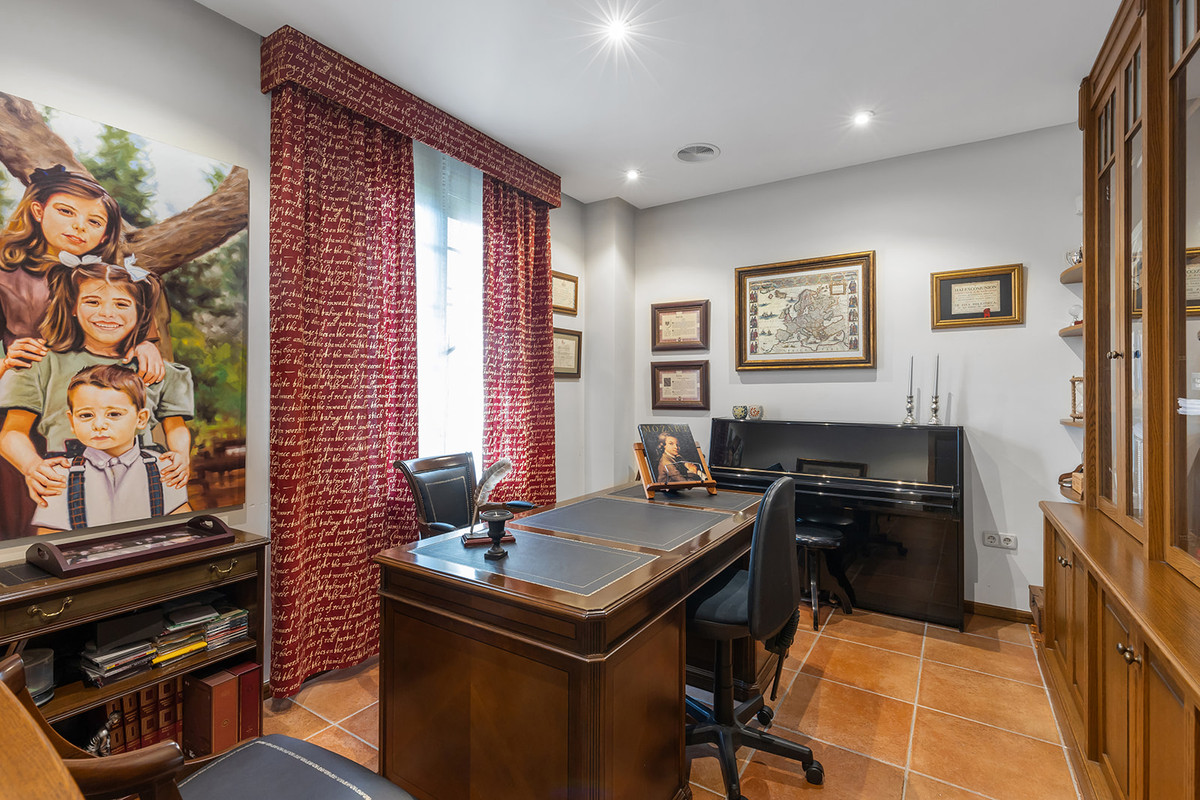 Huis te koop in La Veleta | 6 slaapkamers H5194417