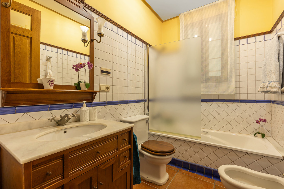 Huis te koop in La Veleta | 6 slaapkamers H5194417