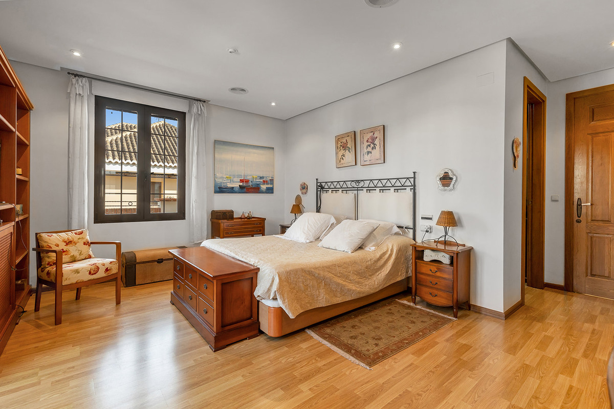 Huis te koop in La Veleta | 6 slaapkamers H5194417