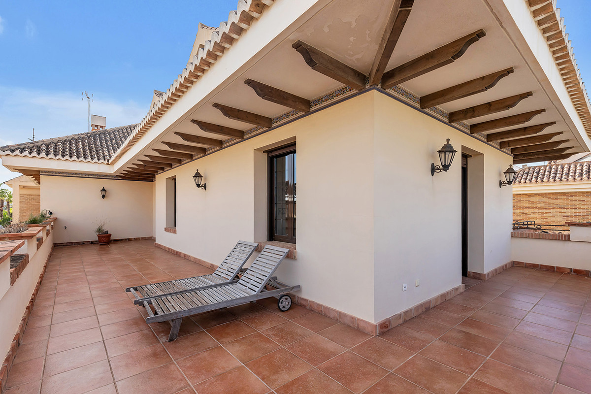 Huis te koop in La Veleta | 6 slaapkamers H5194417