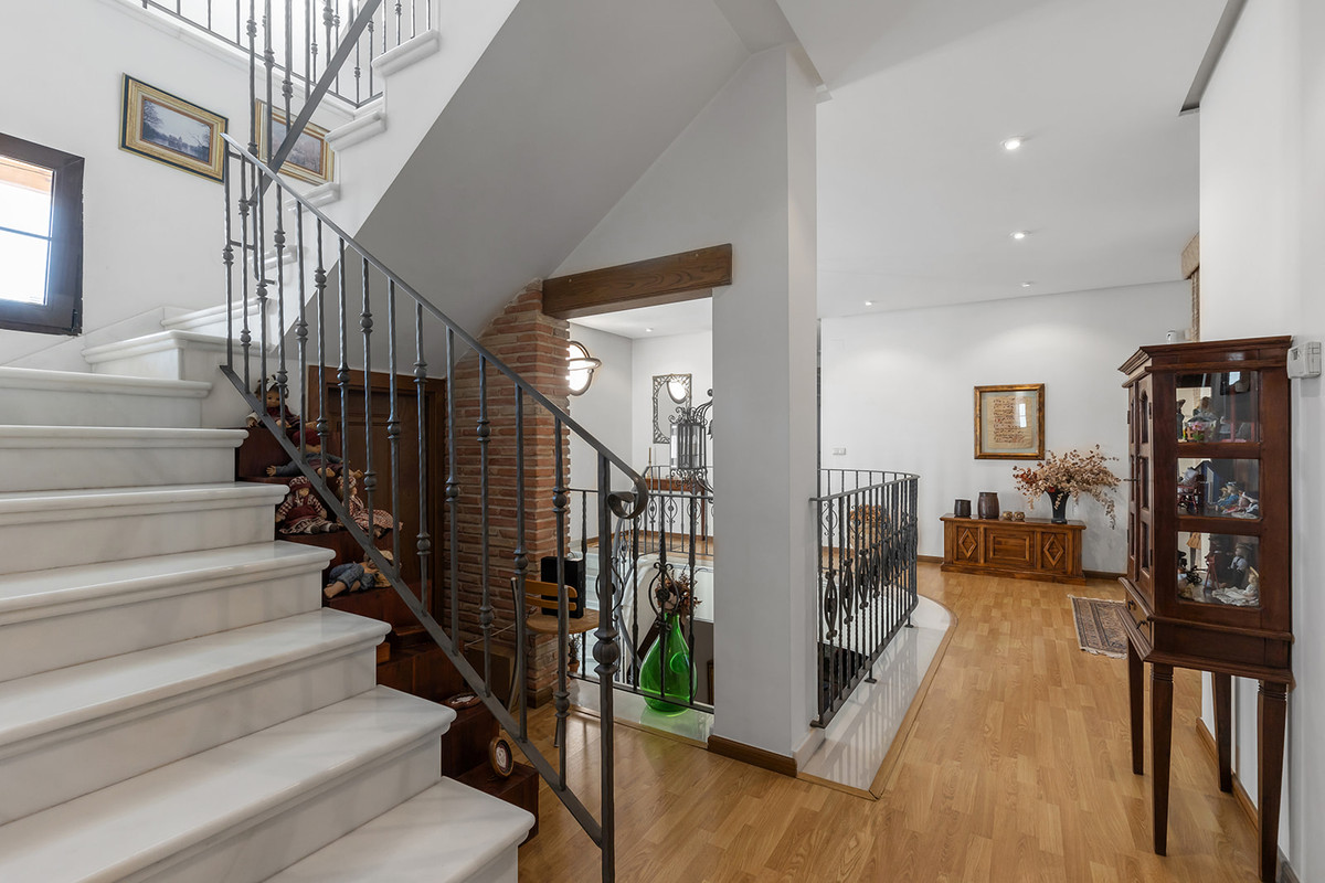 Huis te koop in La Veleta | 6 slaapkamers H5194417